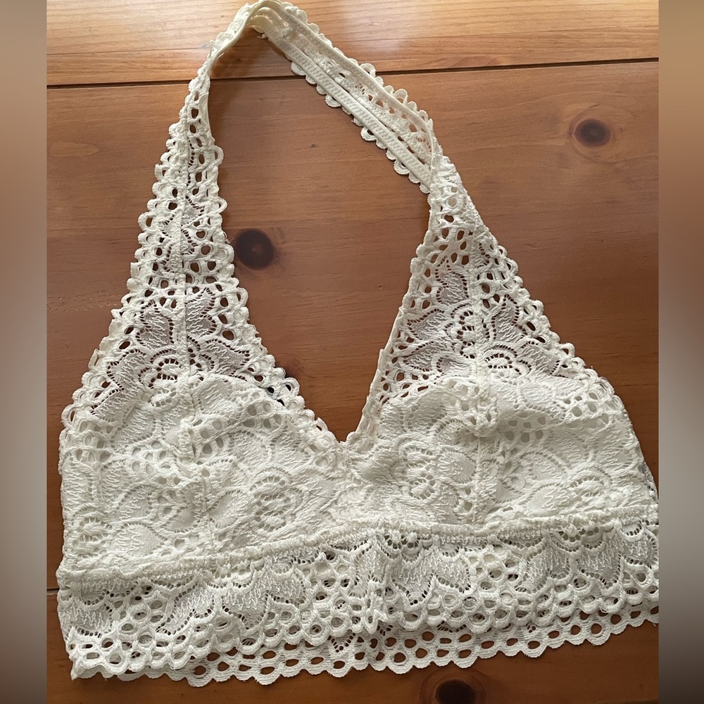 Aerie Cream/Ivory Lace Halter Bralette - Size Medium